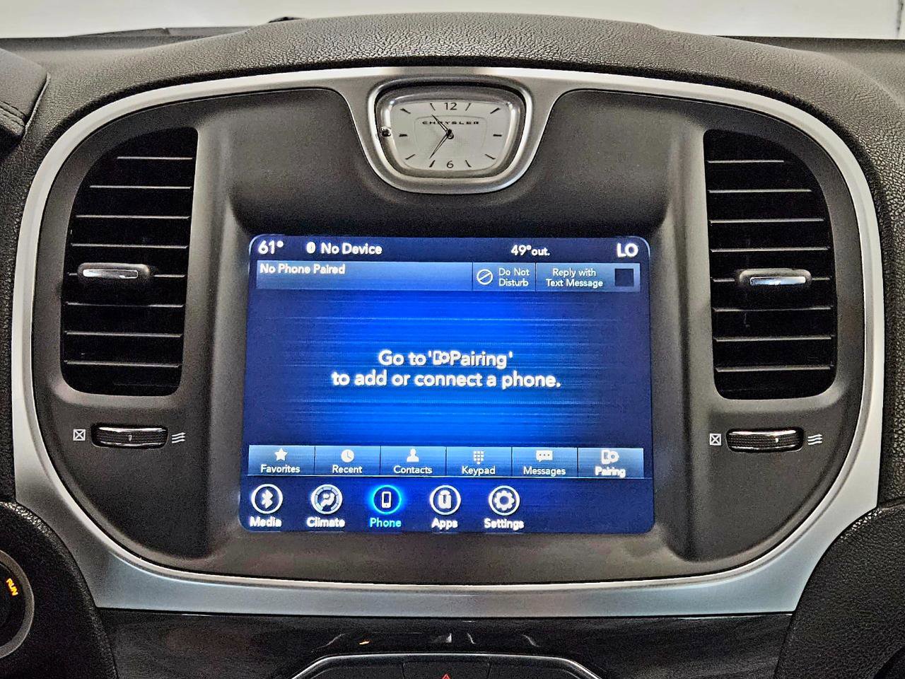 Used 2020 Chrysler 300 Touring w/ Sport Appearance Package image 25