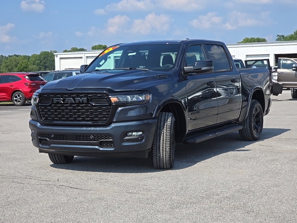 New 2026 RAM 1500 4x4 Crew Cab image 3