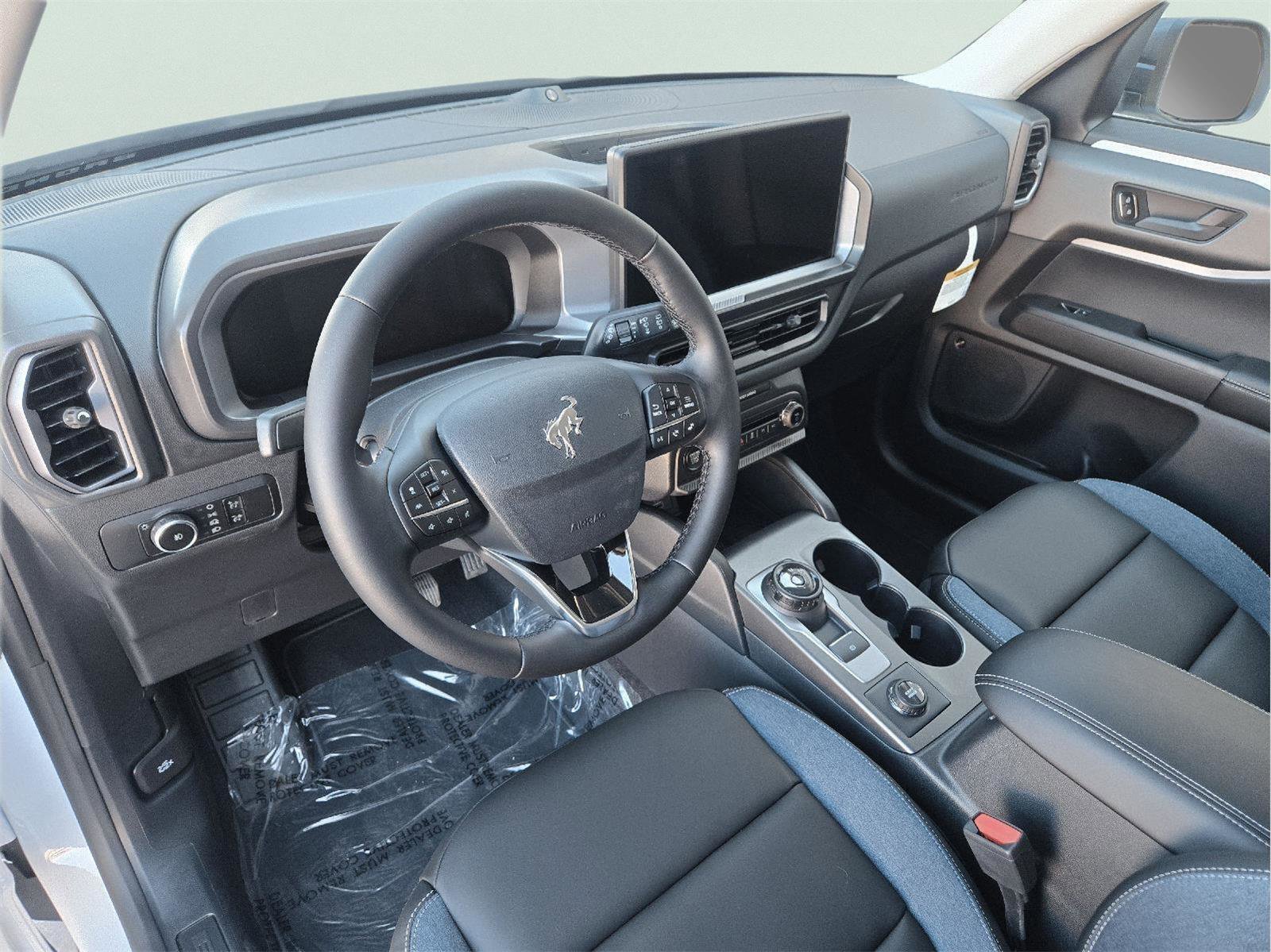 Used 2026 Ford Bronco Sport Outer Banks w/ Outer Banks Tech Package+ AWD/4WD image 7