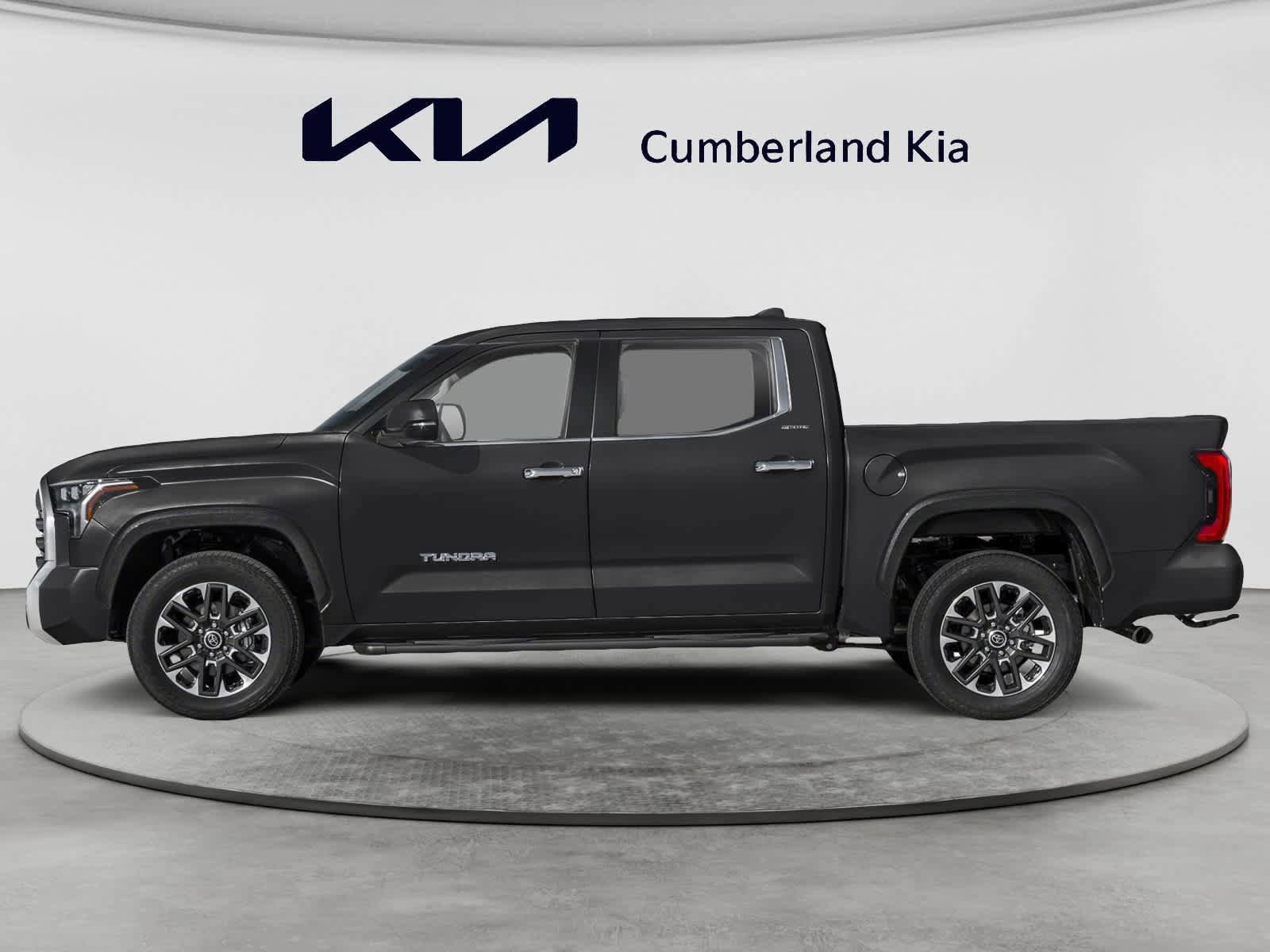 Used 2024 Toyota Tundra Limited w/ Power Package RWD image 3