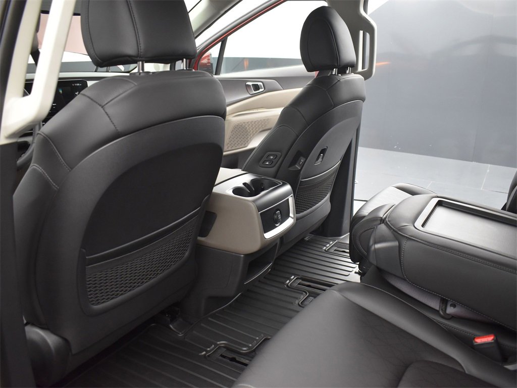 New 2026 Kia Carnival EX image 17