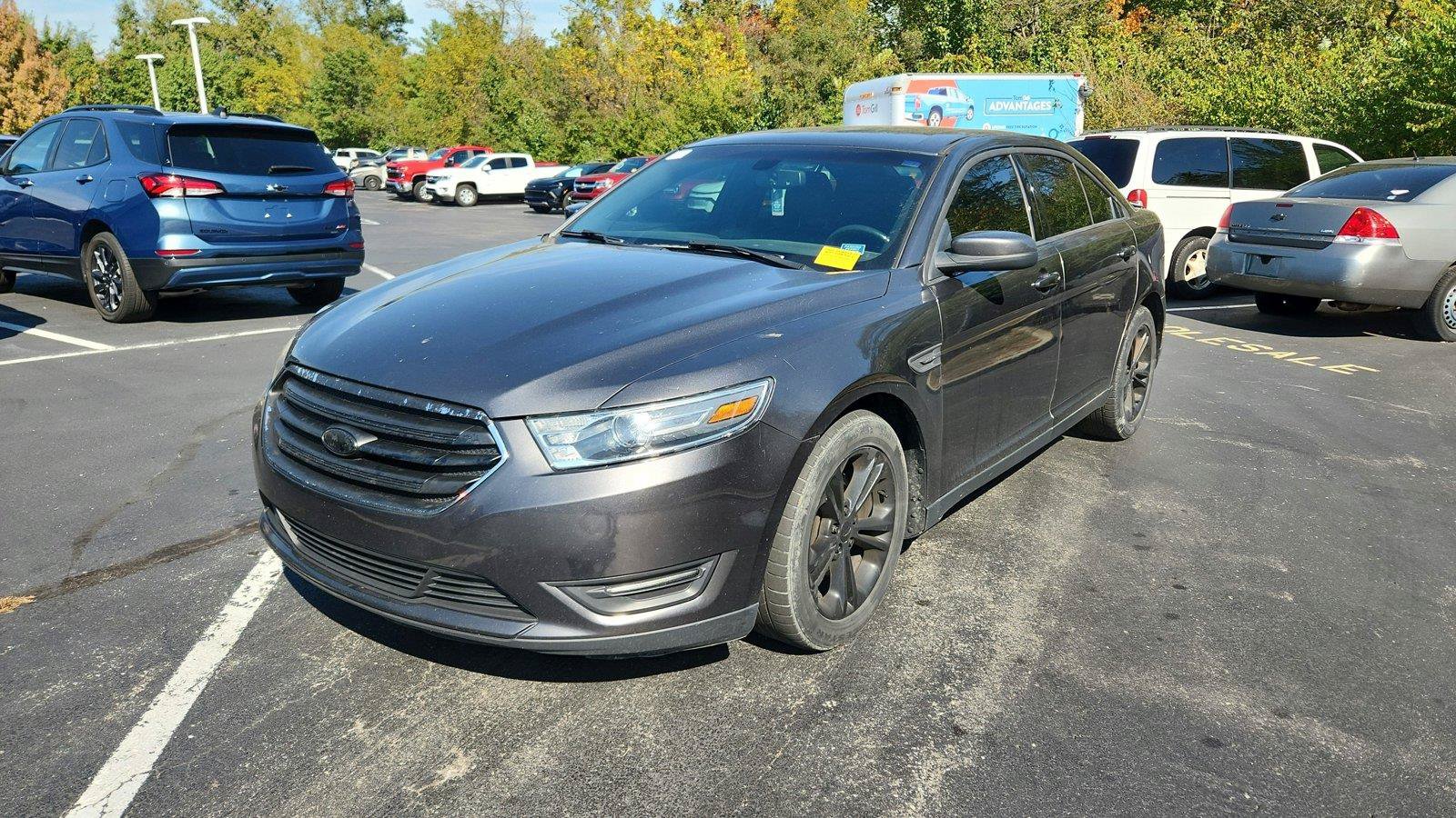 Used 2015 Ford Taurus SEL w/ Equipment Group 201A FWD image 4