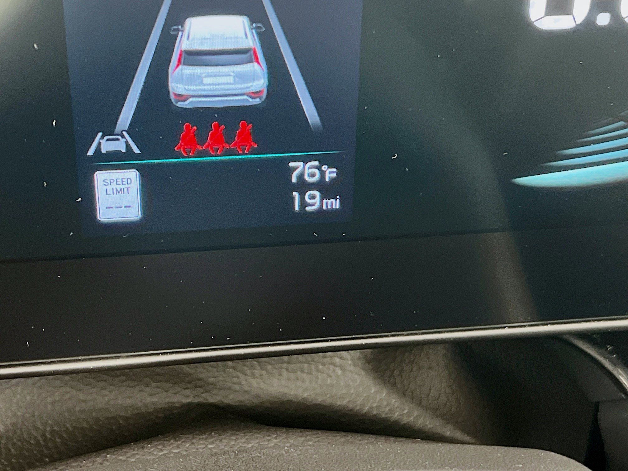 New 2025 Kia Niro SX image 18