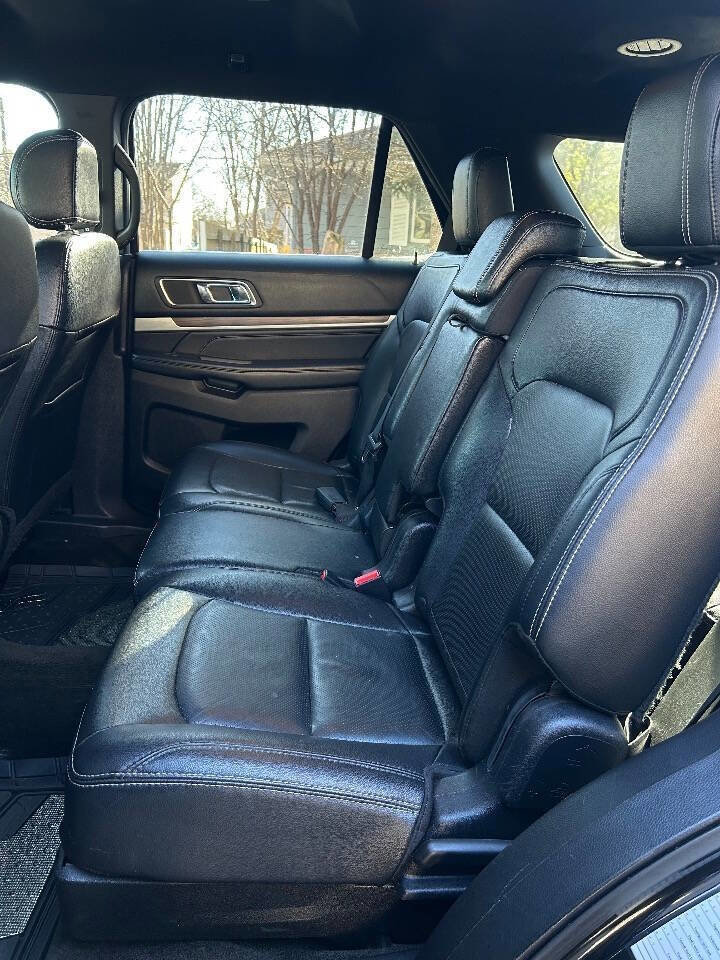 Used 2016 Ford Explorer Limited image 14