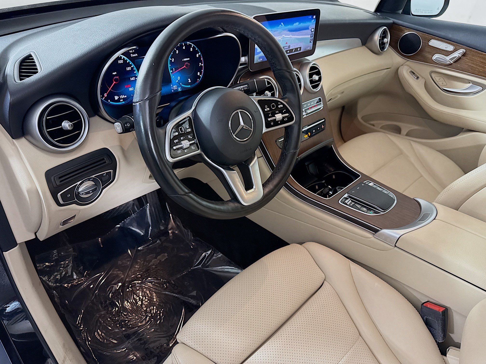 Used 2022 Mercedes-Benz GLC 300 4MATIC w/ Multimedia Package Lite image 23