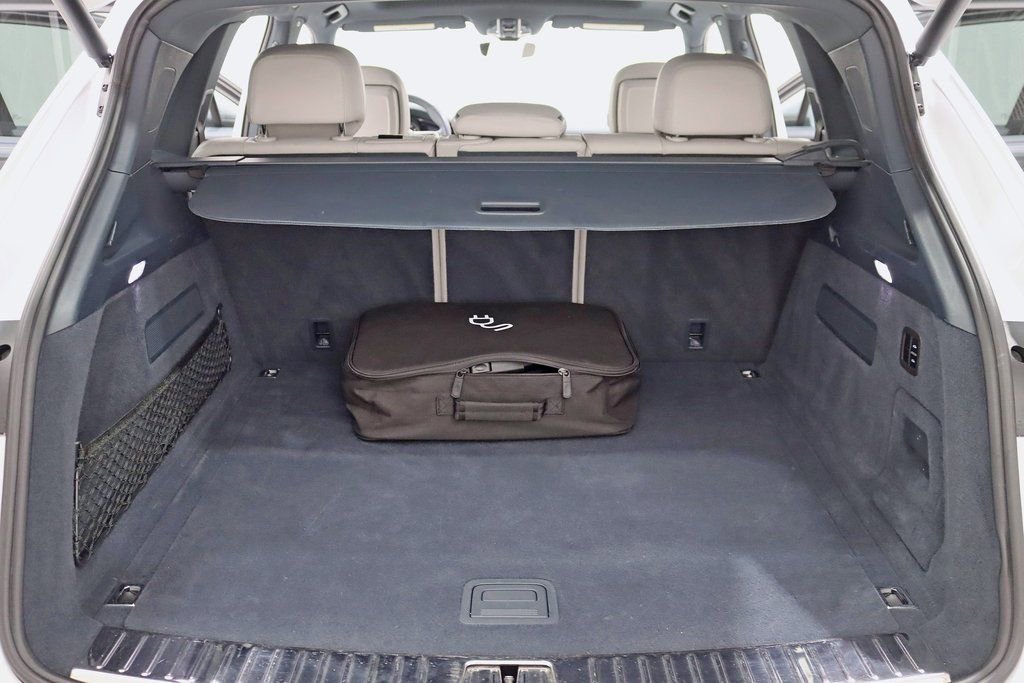 Used 2023 Porsche Cayenne image 42