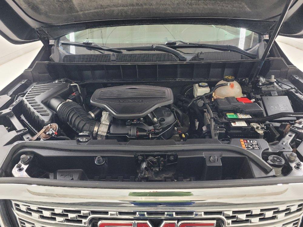 Used 2018 GMC Acadia Denali w/ Technology Package AWD/4WD image 30