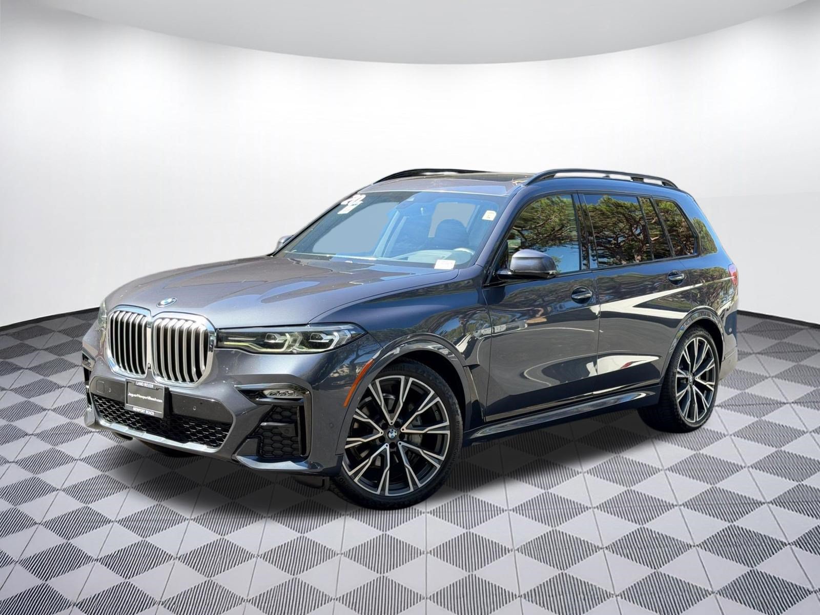 Used 2020 BMW X7 xDrive40i w/ M Sport Package AWD/4WD image 1