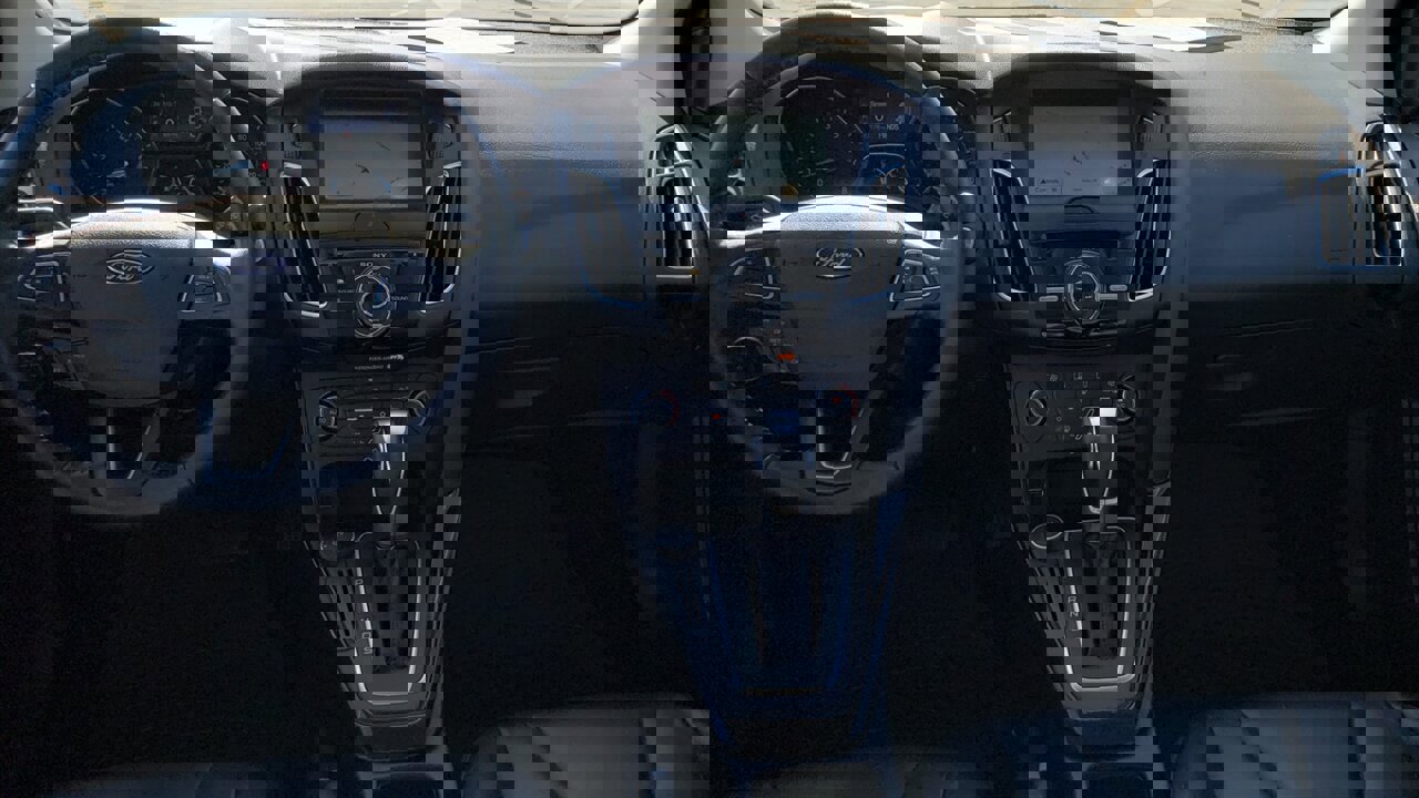 Used 2016 Ford Focus Titanium w/ Exterior Protection Package FWD image 9