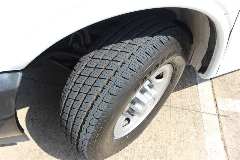 Used 2021 Chevrolet Express 2500 Extended w/ Driver Convenience Package RWD image 26
