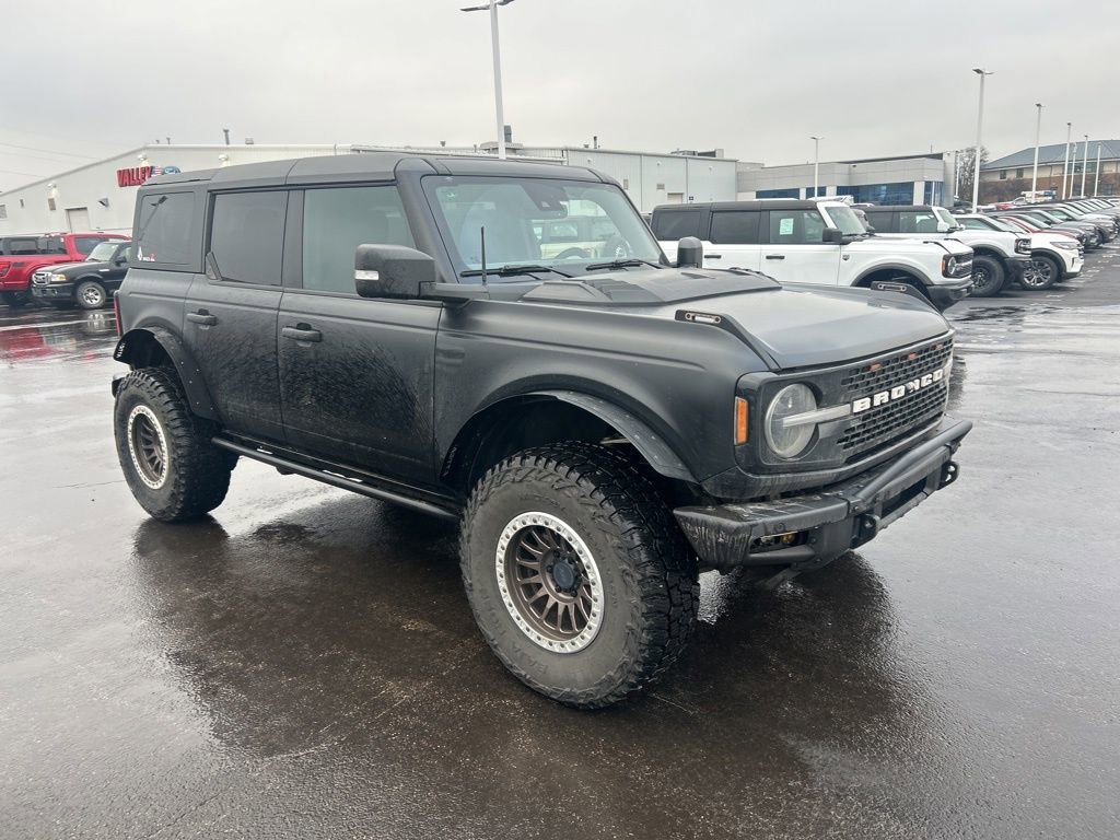 Used 2023 Ford Bronco Wildtrak image 10