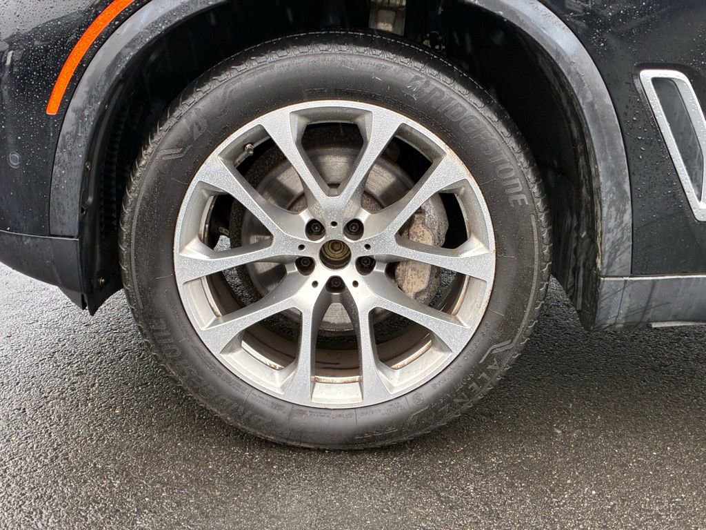 Used 2020 BMW X5 xDrive40i w/ Convenience Package image 55