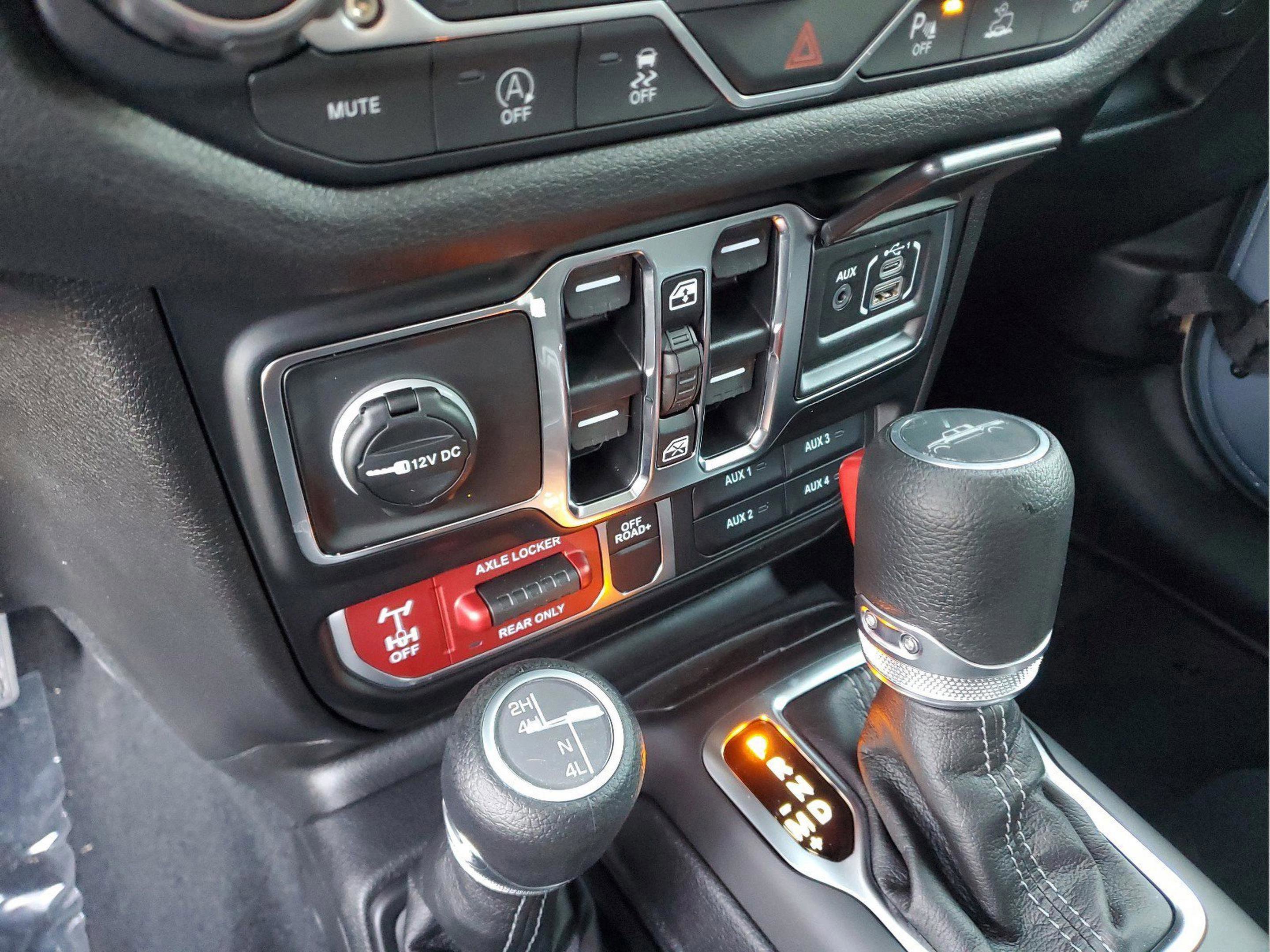 New 2026 Jeep Gladiator Sport AWD/4WD image 9