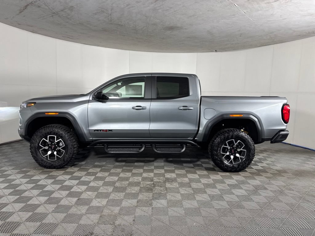 New 2026 GMC Canyon AT4X w/ LPO, Black Badging Package AWD/4WD image 10