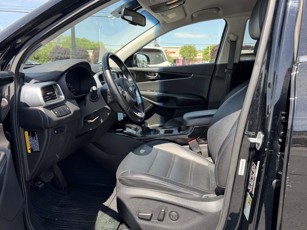 Used 2016 Kia Sorento EX image 18