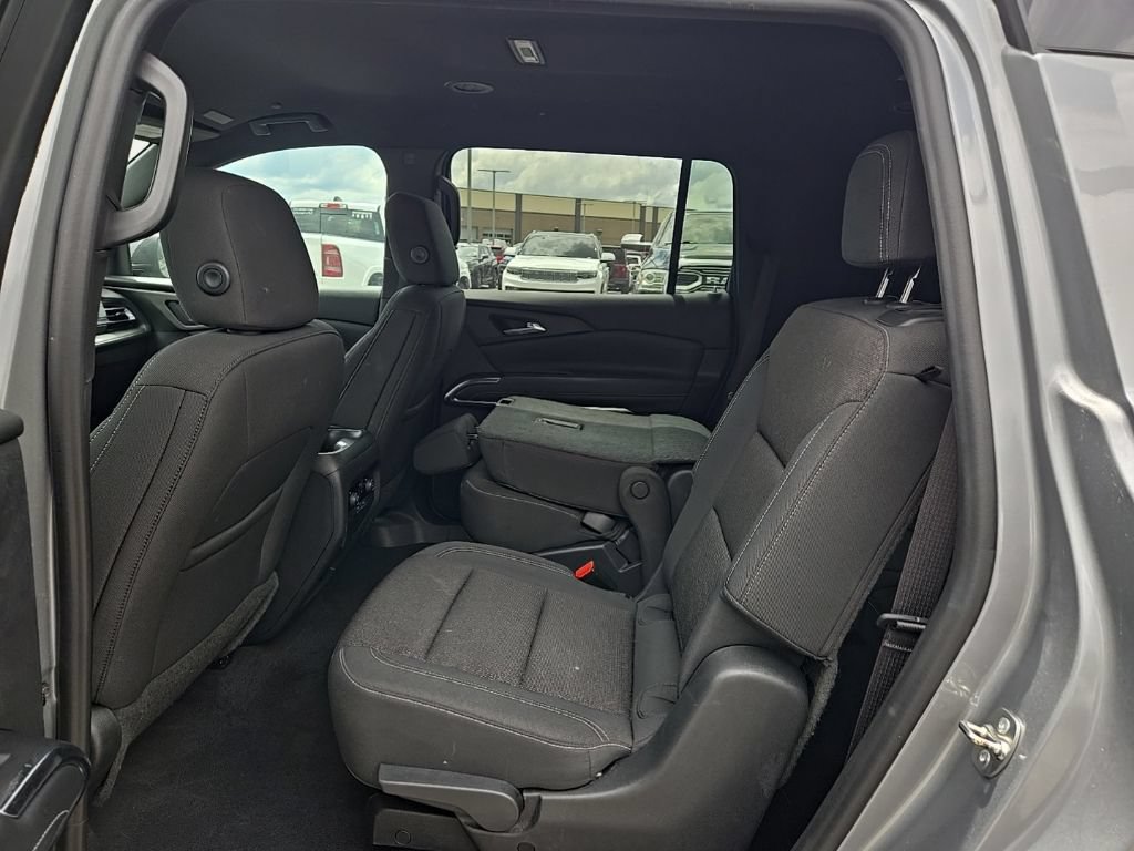 Used 2024 Chevrolet Traverse LT FWD image 15
