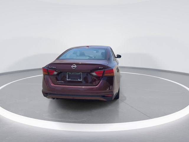 Used 2024 Nissan Altima 2.5 SV FWD image 7