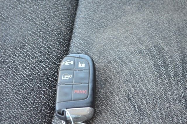 Used 2022 RAM ProMaster 2500 w/ Convenience Group image 26