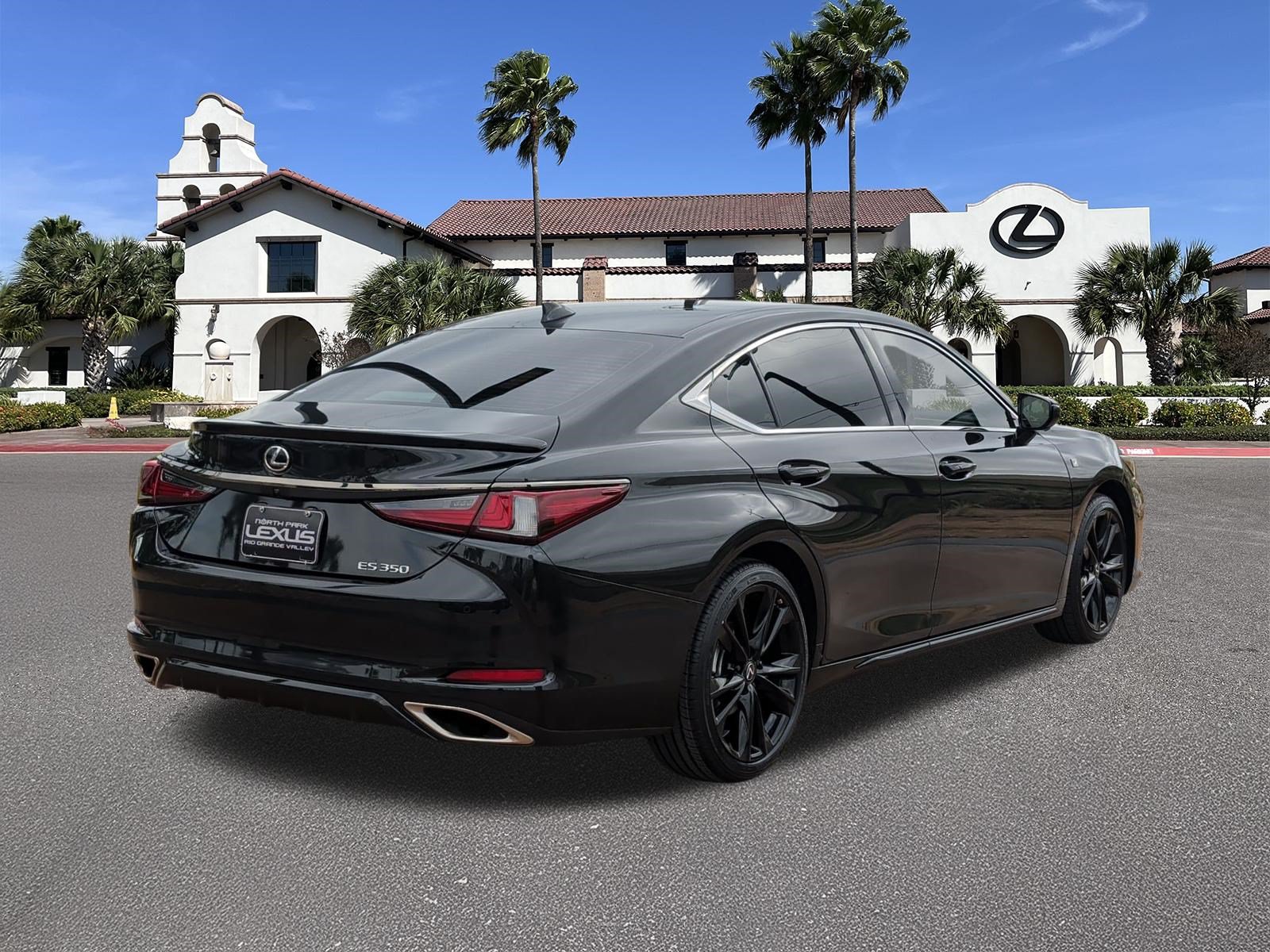 Used 2025 Lexus ES 350 F Sport FWD image 2