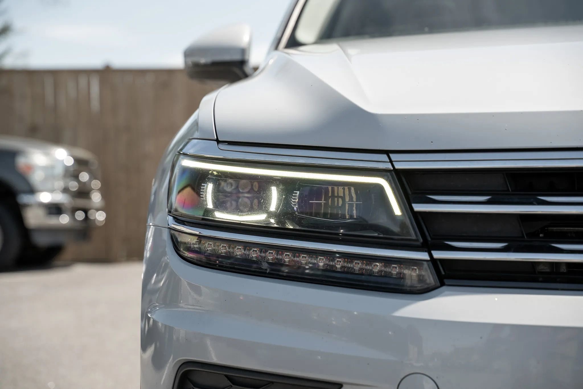 Used 2019 Volkswagen Tiguan SEL Premium AWD/4WD image 35