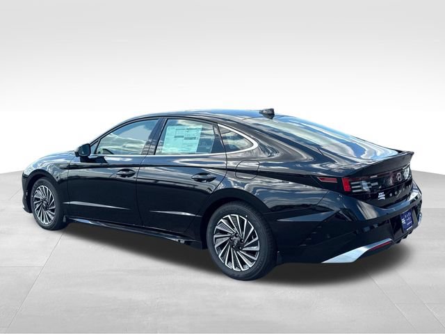 New 2026 Hyundai Sonata Limited FWD image 3