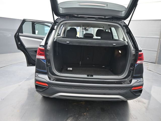 Used 2023 Volkswagen Taos S image 8