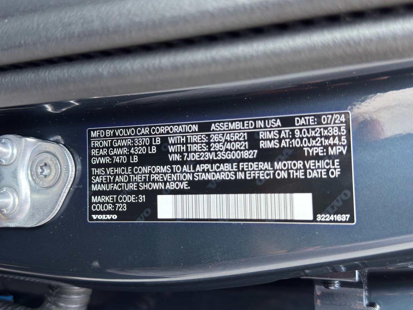 Used 2025 Volvo EX90 Ultra AWD/4WD image 48