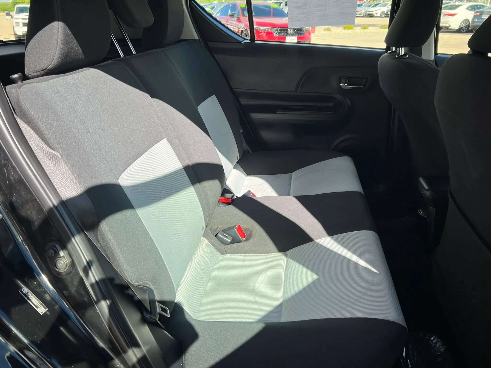 Used 2016 Toyota Prius C Persona Series FWD image 7