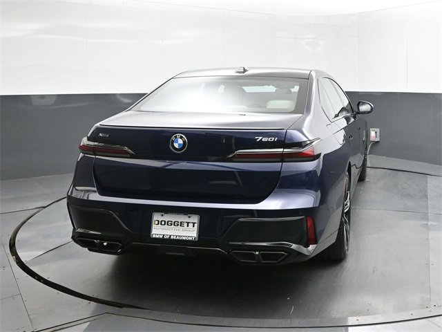 New 2025 BMW 760i xDrive w/ Executive Package image 11
