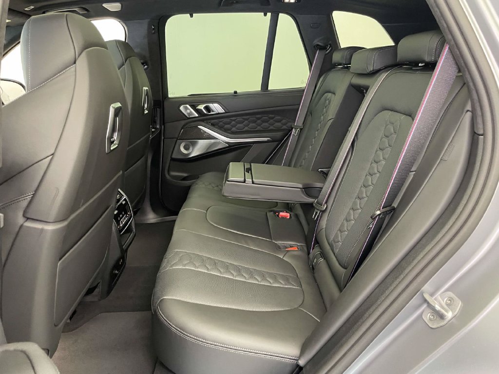 New 2026 BMW X5 M Competition w/ Executive Package AWD/4WD image 15