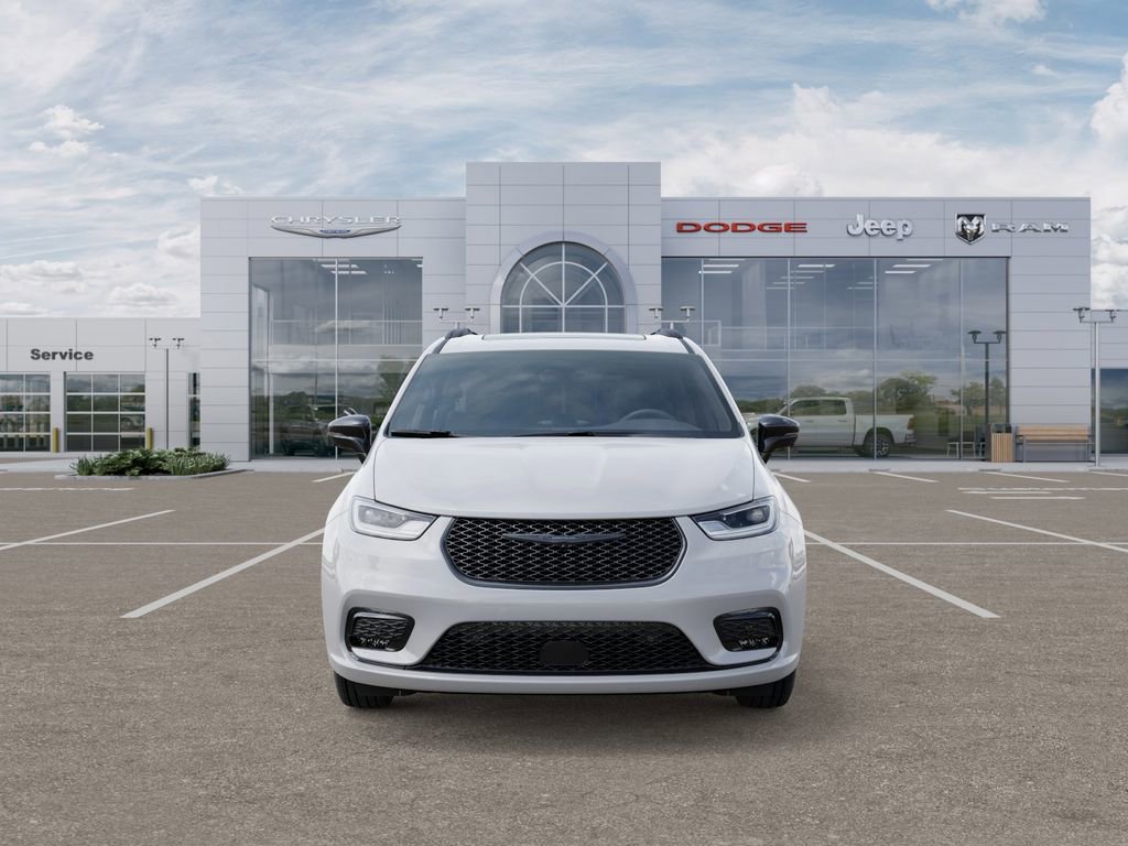New 2026 Chrysler Pacifica Limited w/ S Appearance Package AWD/4WD image 7