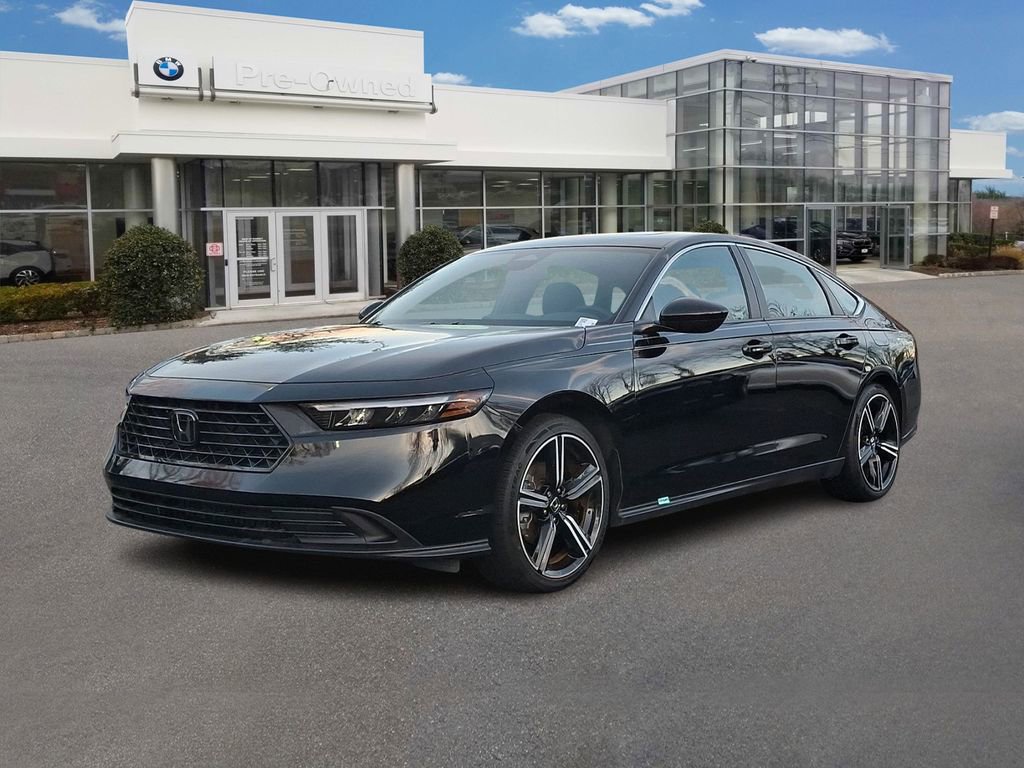 Used 2023 Honda Accord Sport image 1