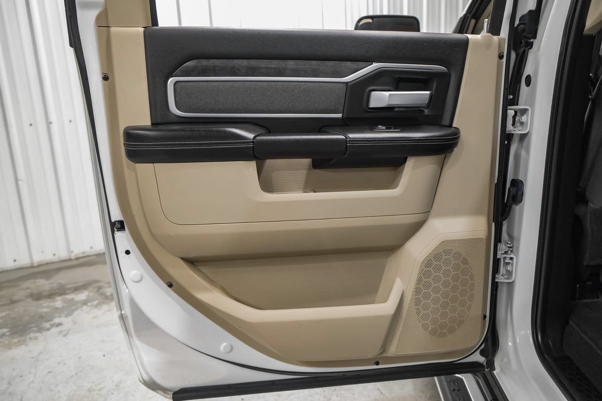 Used 2022 RAM 3500 Big Horn AWD/4WD image 44