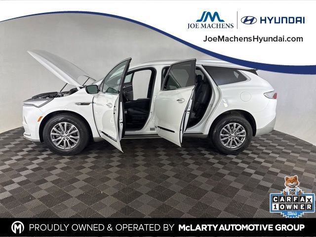 Used 2023 Buick Enclave Essence AWD/4WD image 9