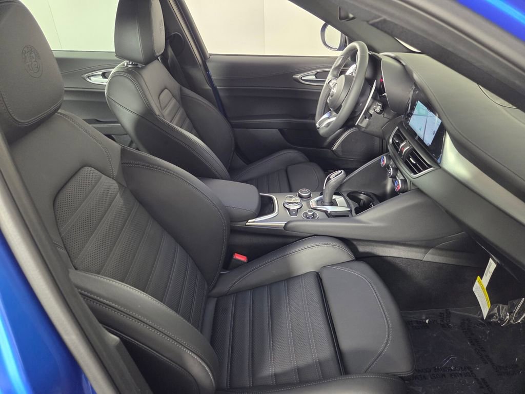 New 2025 Alfa Romeo Giulia image 24