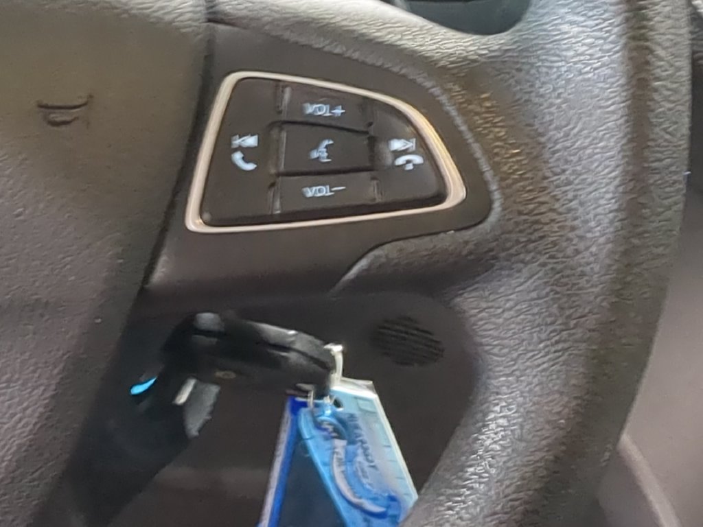 Used 2017 Ford Escape SE w/ Equipment Group 201A FWD image 30