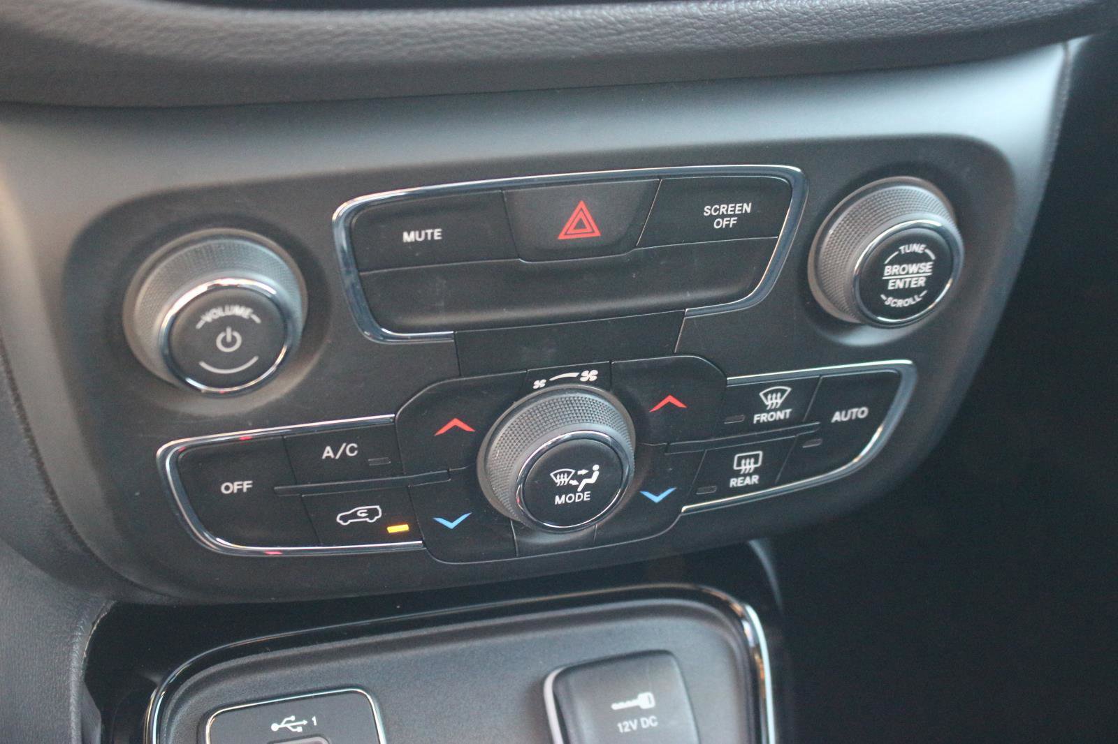 Used 2021 Jeep Compass Latitude w/ Sun and Sound Group image 22