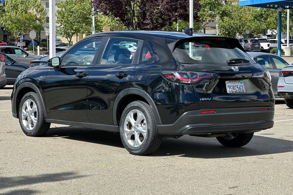Certified 2023 Honda HR-V LX image 6
