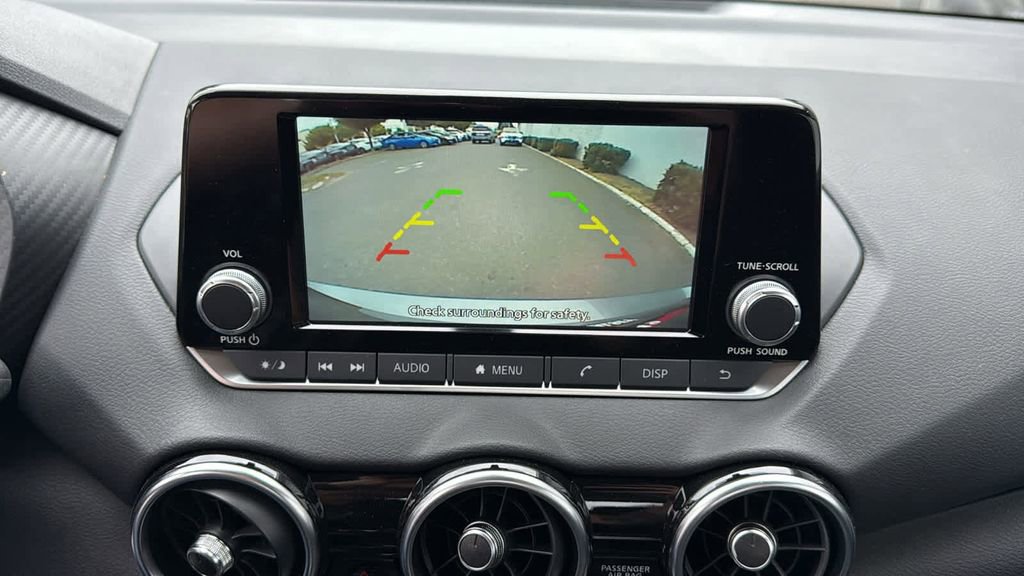 Used 2025 Nissan Sentra S image 9