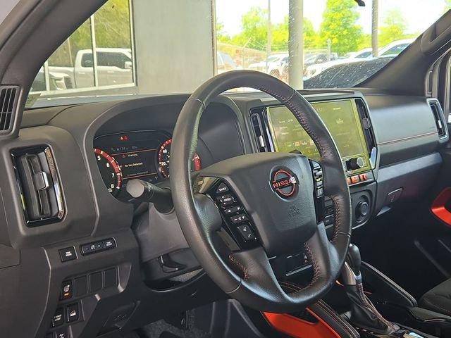 Used 2025 Nissan Frontier PRO-4X AWD/4WD image 11