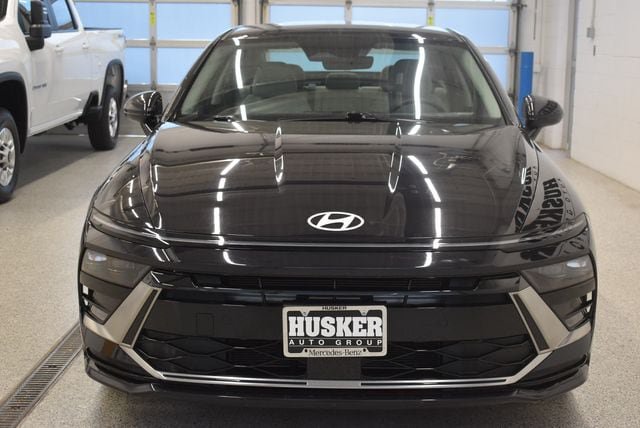 Used 2025 Hyundai Sonata SEL FWD image 3