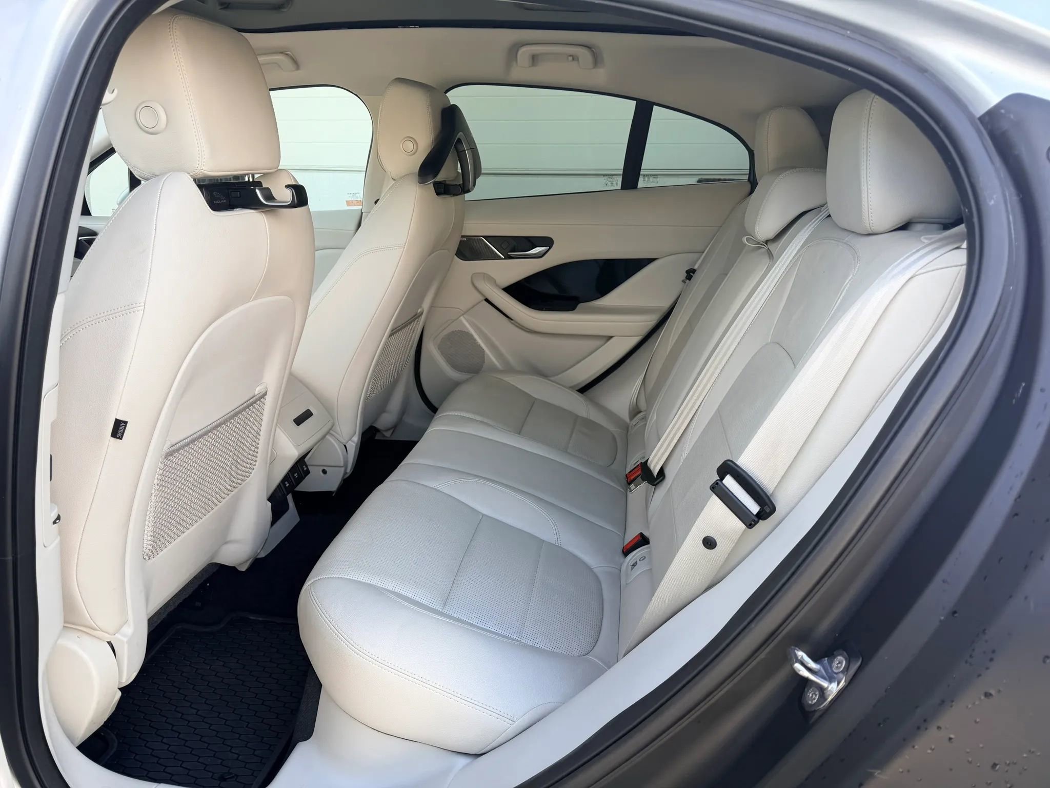 Used 2020 Jaguar I-PACE S image 13