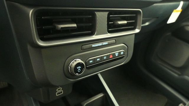 New 2026 Ford Maverick XL AWD/4WD image 17
