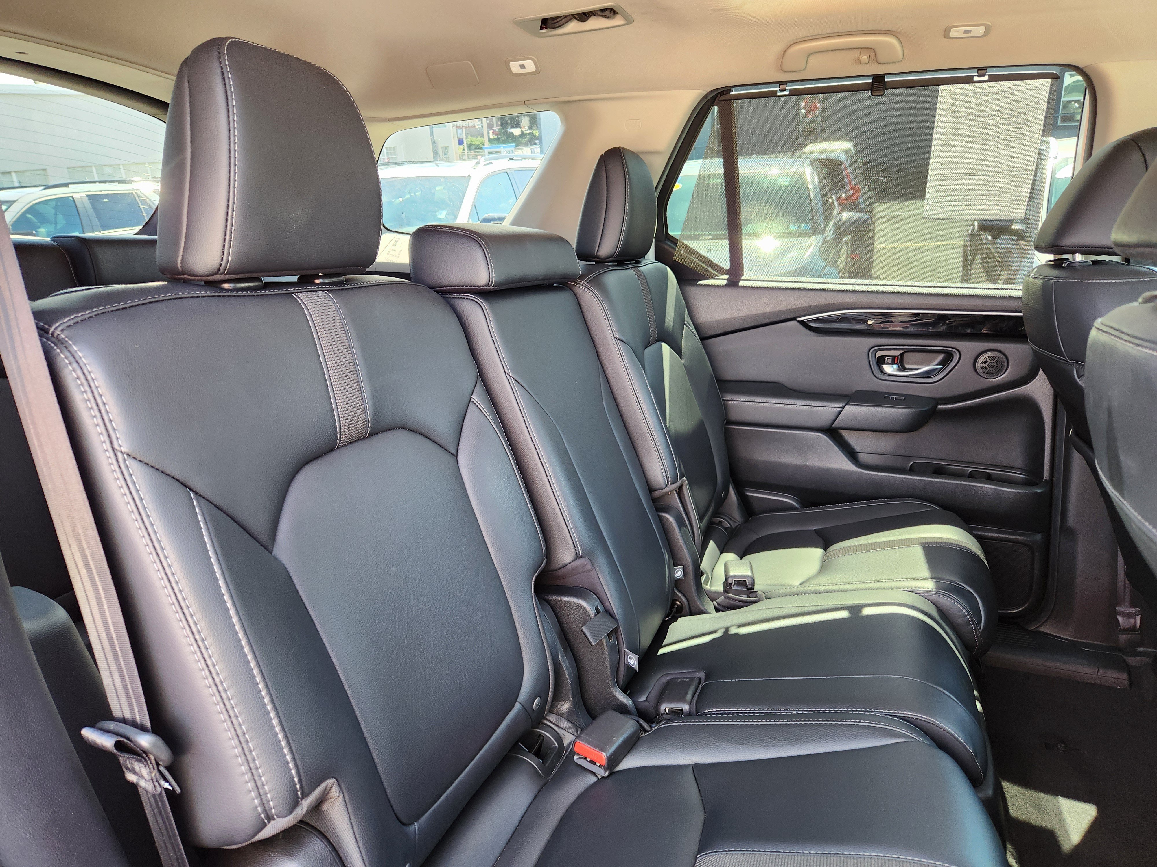 Used 2025 Honda Pilot Touring image 15