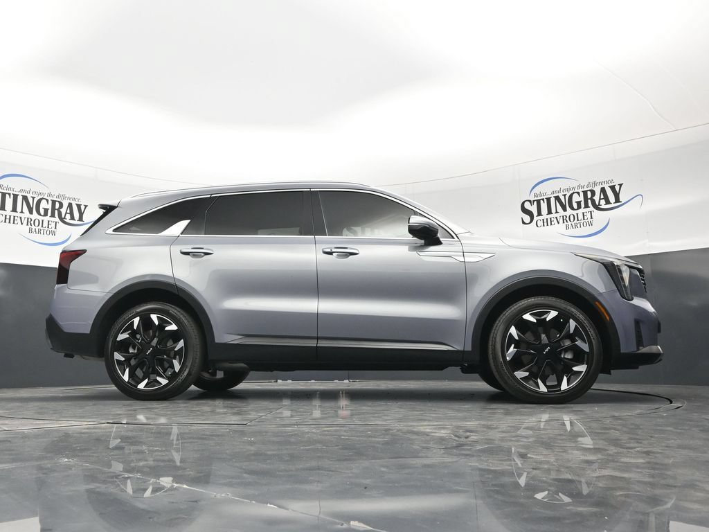 Used 2025 Kia Sorento EX FWD image 36