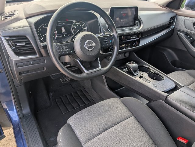 Used 2023 Nissan Rogue SV FWD image 14