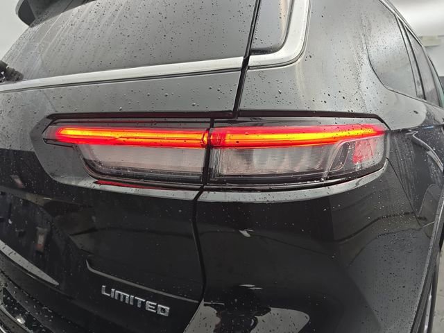 Used 2022 Jeep Grand Cherokee L Limited AWD/4WD image 19