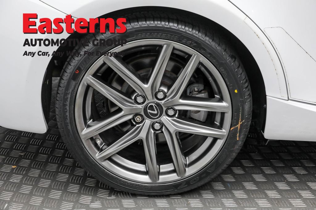 Used 2018 Lexus IS 300 F Sport w/ F Sport Package image 31