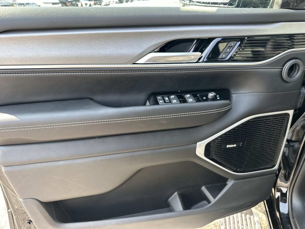 New 2026 Jeep Grand Wagoneer Limited w/ Premium Group II AWD/4WD image 13