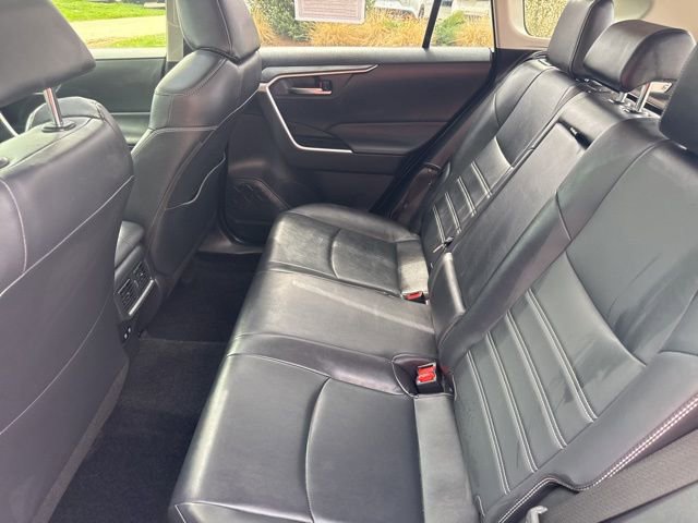 Used 2020 Toyota RAV4 XLE Premium image 26